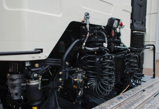 седельный тягач J6P 4x2