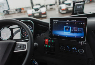 седельный тягач J6P 4x2