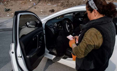 Обычный день женщины - водителя грузовика Обычный день женщины - водителя грузовика