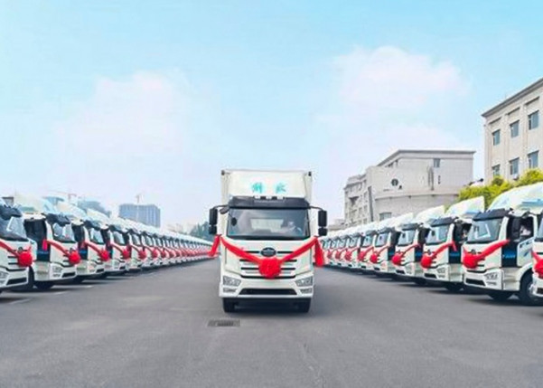 Первые грузовики на водороде уже вышли с конвейера FAW Первые грузовики на водороде уже вышли с конвейера FAW