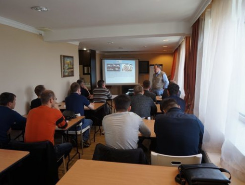 Повышение дилерской квалификации FAW!