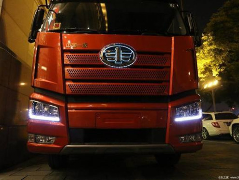 FAW №1 в КИТАЕ!